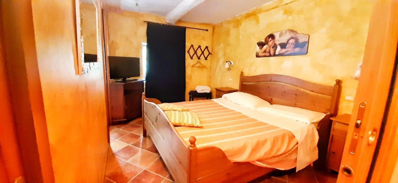 Casale Trusella Bed and Breakfast Ponti Δωμάτιο φωτογραφία